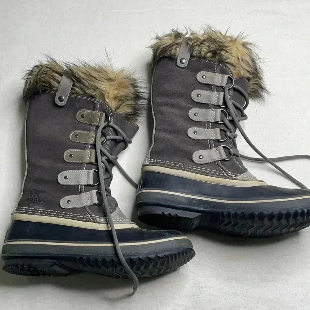 Jane of the  Arctic sorel boots